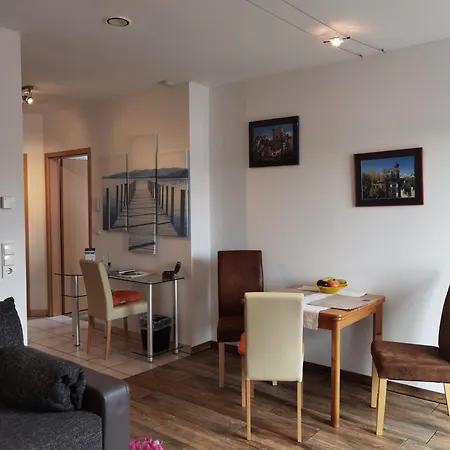 Apartment Nichtraucher Mit Balkon *